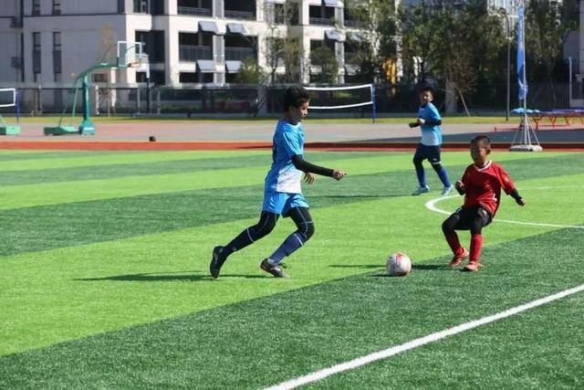 怀特25分阿德巴约23分 绿军大胜热火4-1晋级